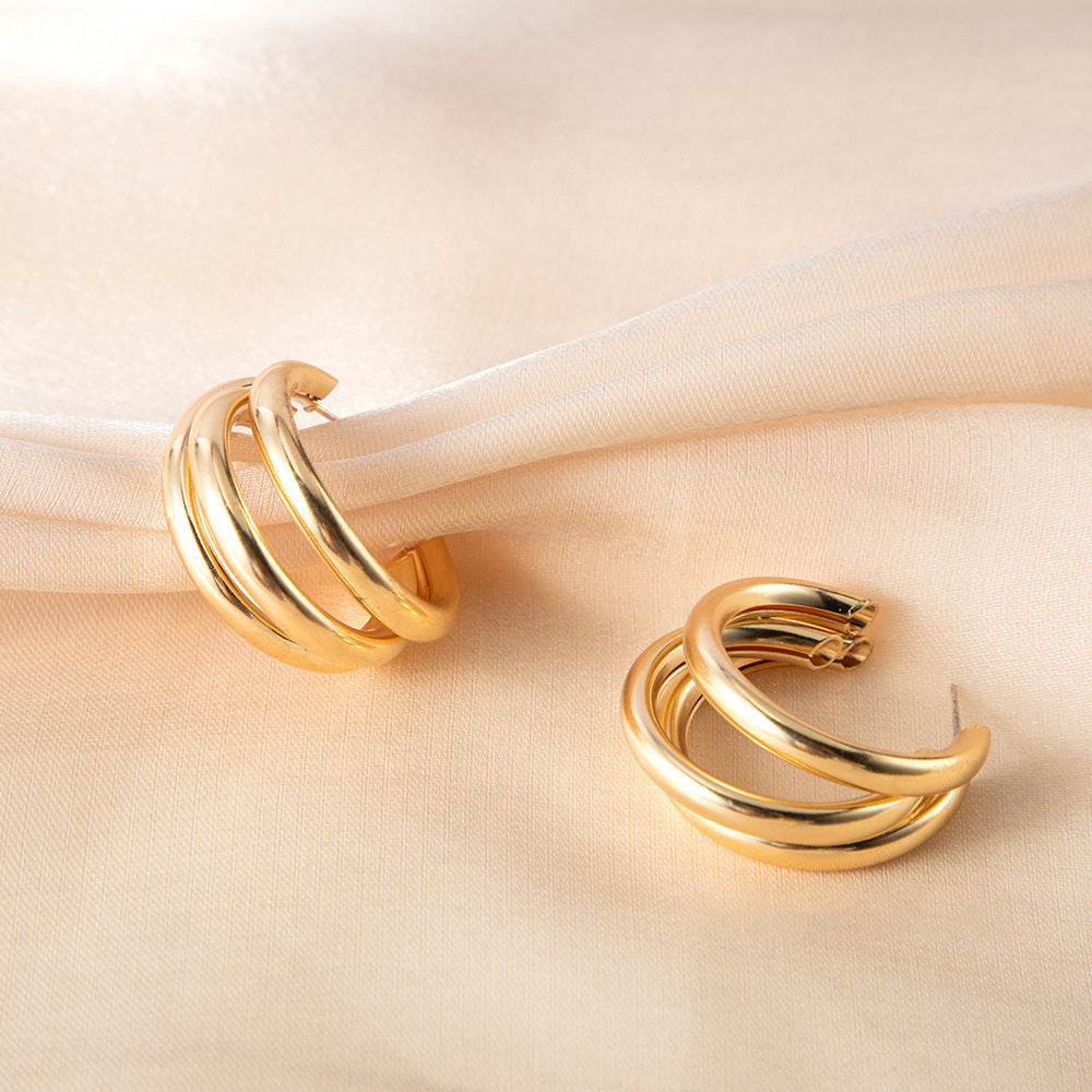 Vayqora™ Simple Fashion Stud Earrings – Elegant Everyday Style